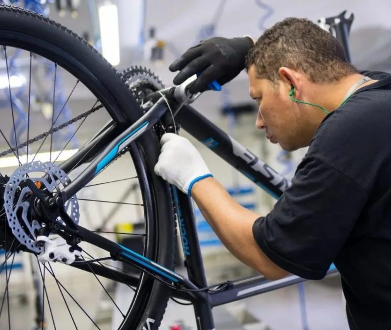 Indústria de Manaus enfrenta desafios com pneus importados para motos