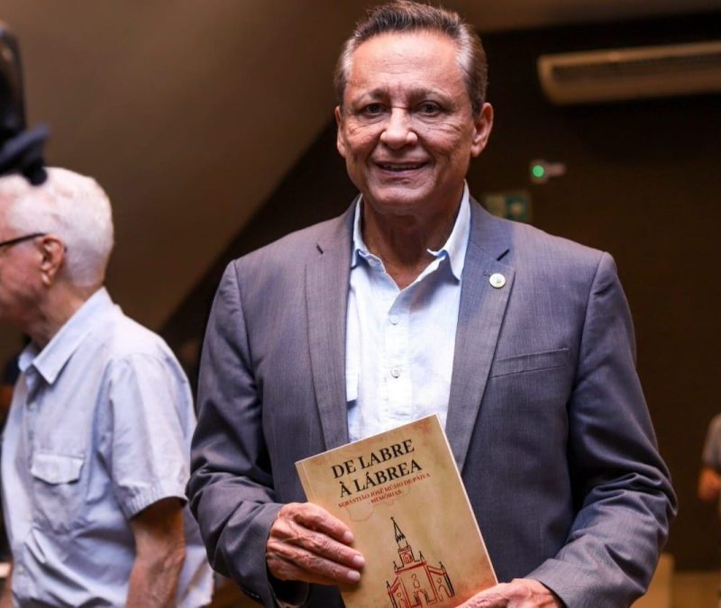 Dia Nacional do Livro: Amazonas cria galeria digital para escritores