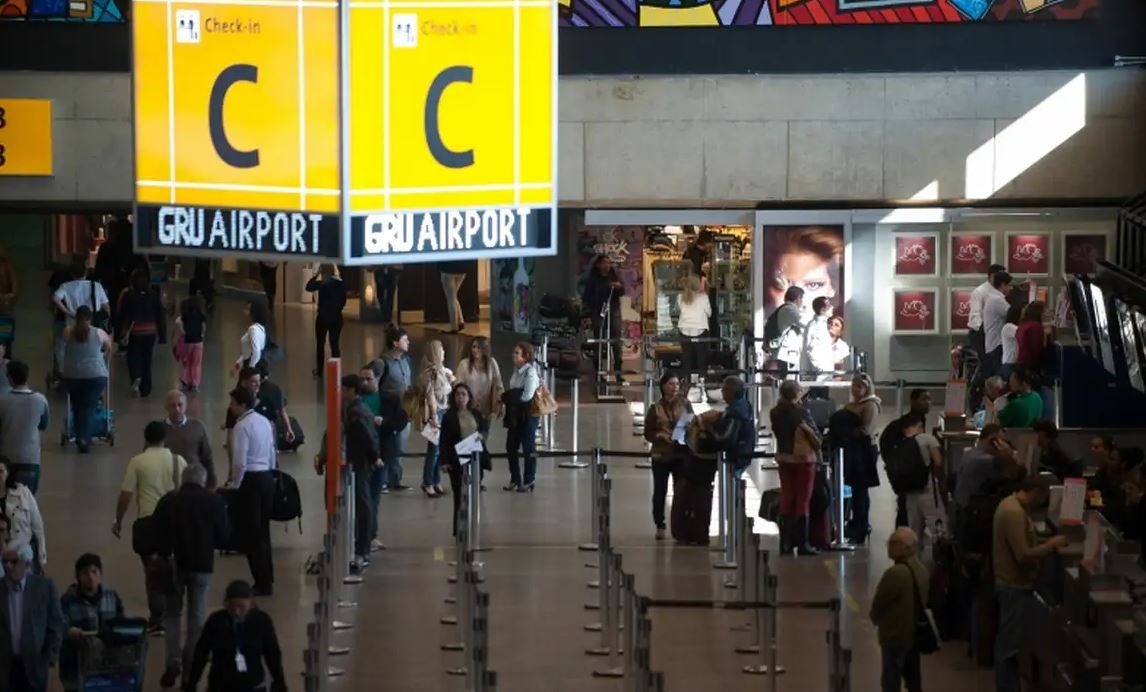 Finados: 2 milhões de passageiros devem passar por aeroportos do país