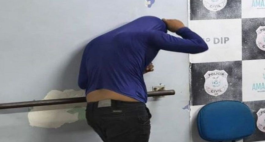 Ladrão aproveita janela aberta de carro de APP e puxa iPhone de passageira