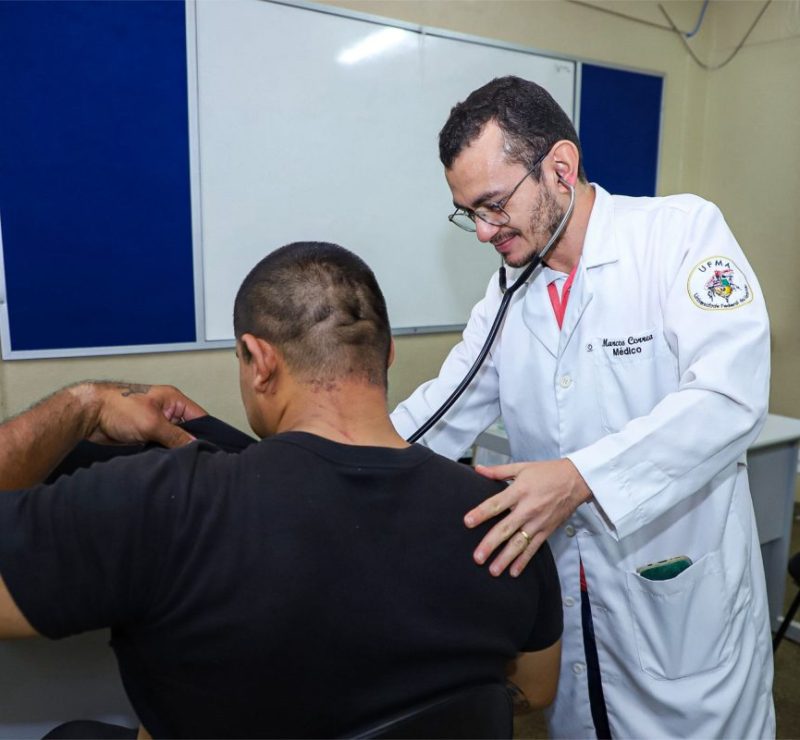 Manaus nomeia 20 novos médicos para reforçar a saúde municipal