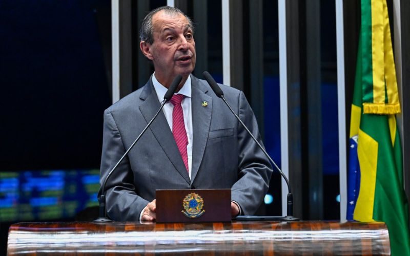 Omar Aziz propõe adicional de fronteira para segurança no Amazonas